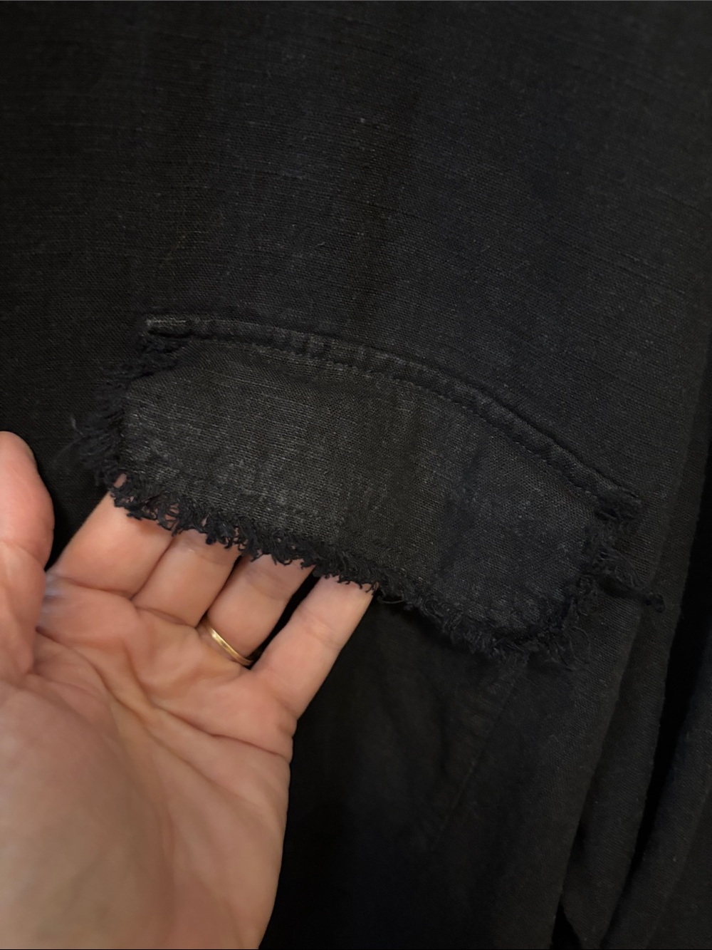 H&M Divided Black Linen Button Down Shirt with Frayed Hem - Picture 4 of 6